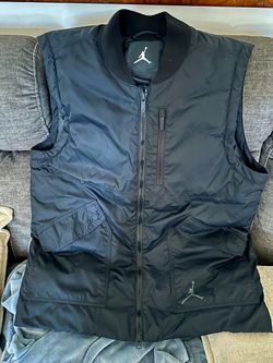 Jordan Brand Black Puffer Vest Size L