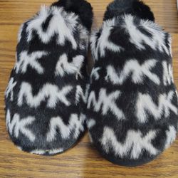 Michael Kors Slippers 