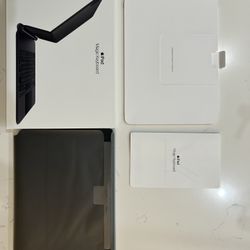 iPad Magic Keyboard- iPad Air (4th and 5th generation)