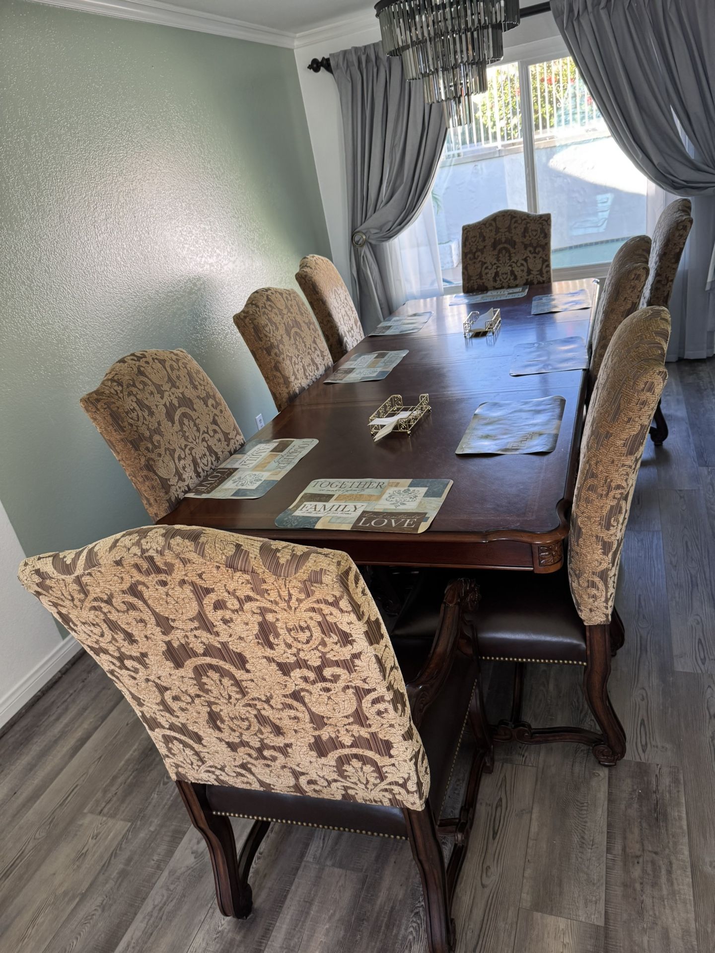Dinning Table & 8 Chairs