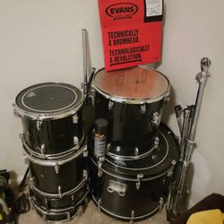 Drum Set All Included 