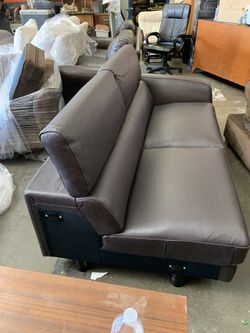 Drk Brn leather sofa
