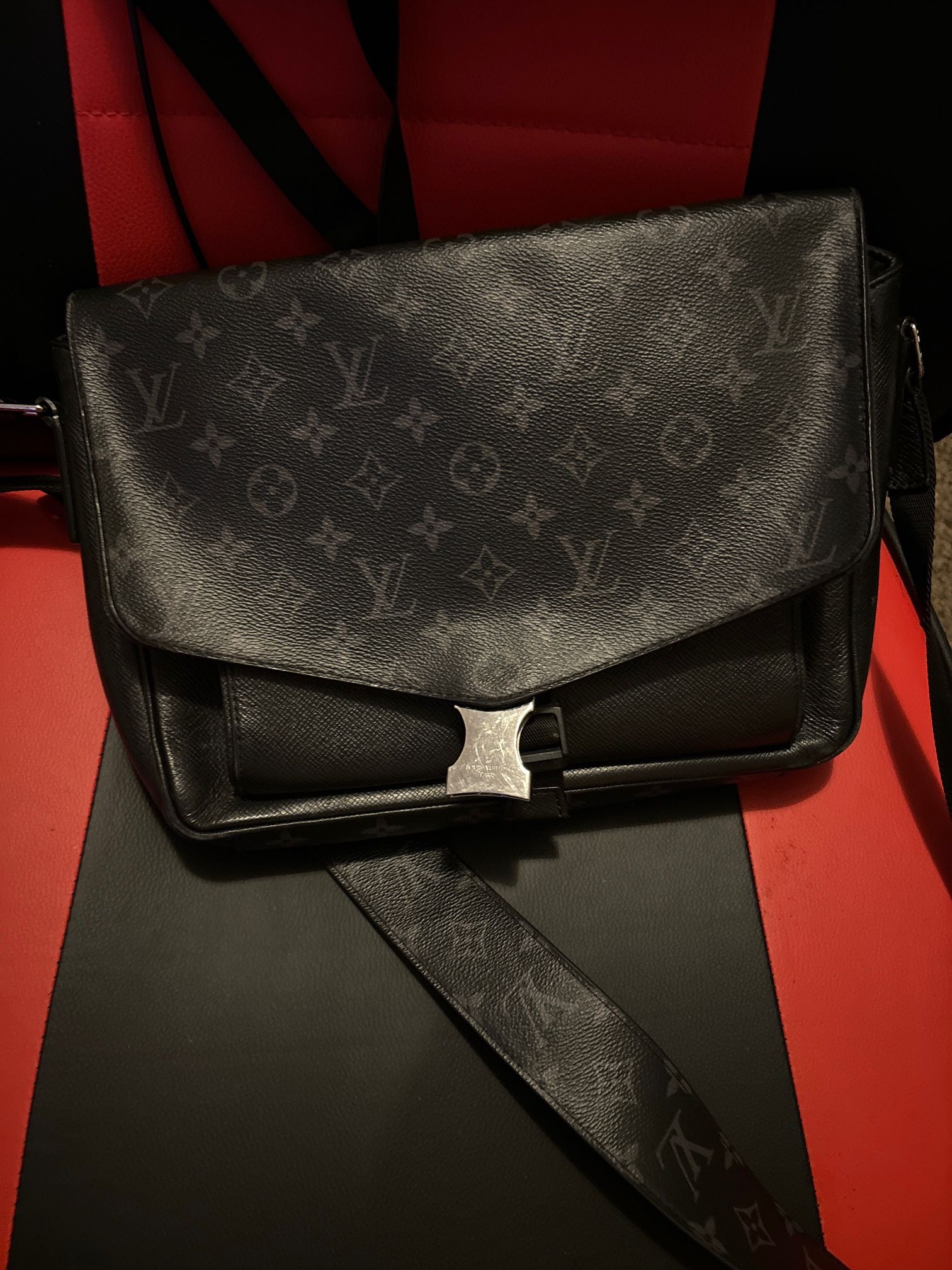 Louis Vuitton Messegerama Messenger Bag