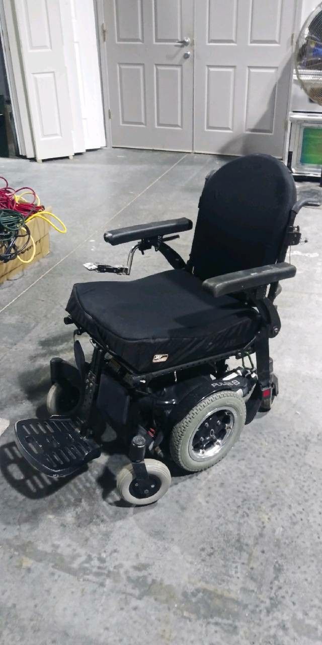 PULSE 6 Power Wheelchair Sunrise Medical Power Tilt & Recline for Sale ...