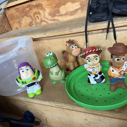 Toy story figurines, like new, $10