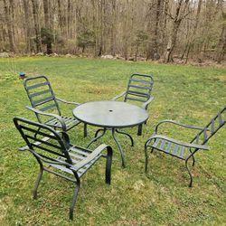 Outdoor Table With 4 Chairs
