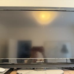 Dynex 32” Flat Screen TV