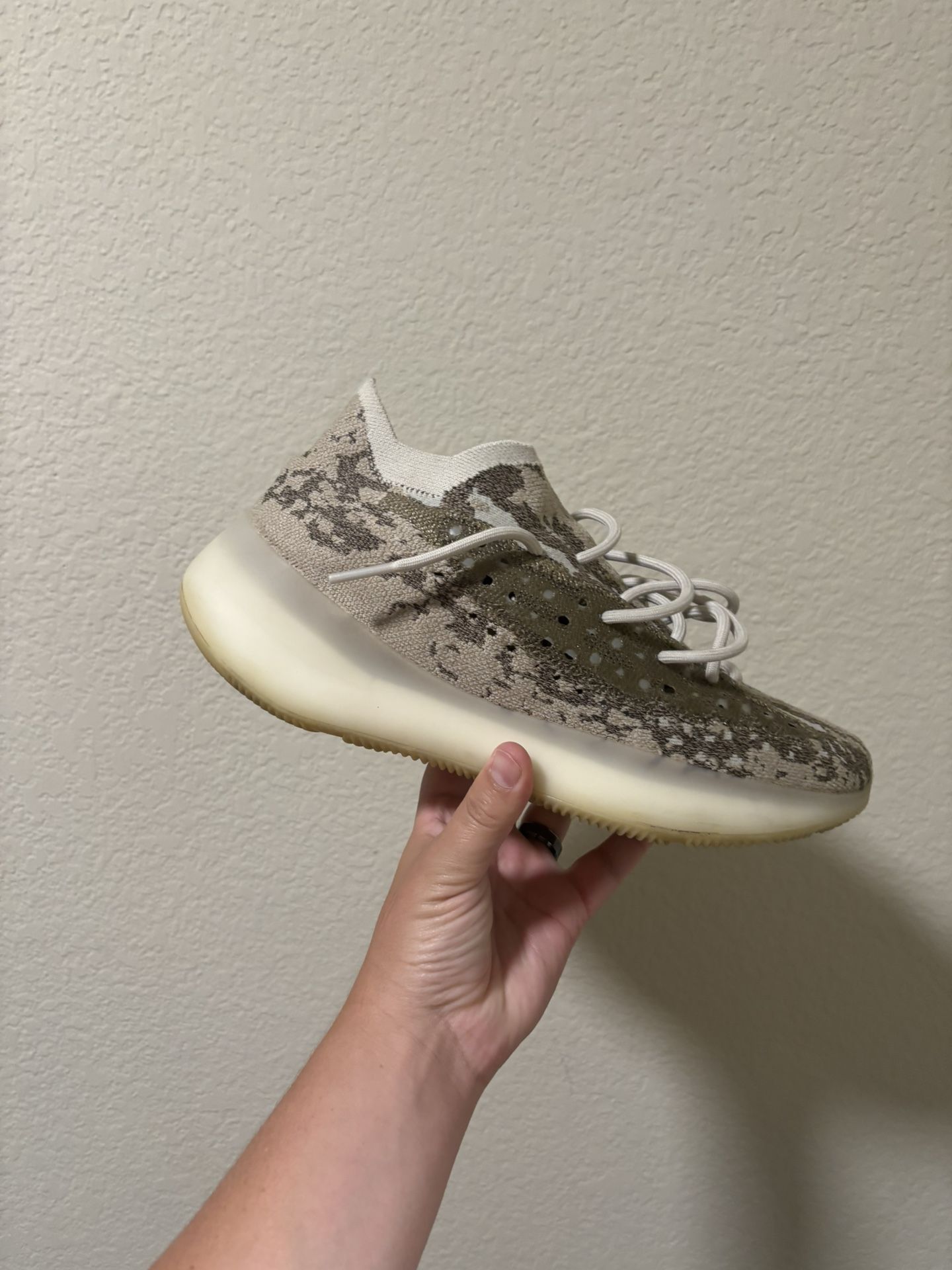 Adidas Yeezy 380