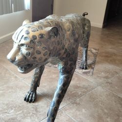 Bronze Cheetah Statue PRICE NEGOTIABLE 