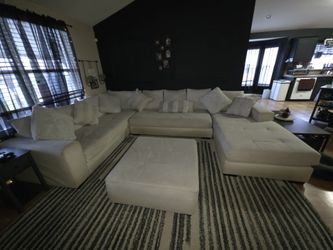 Large sectional in great shape NON SMOKING