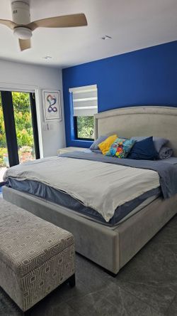 3-Piece Baer's King Bedroom Set with Upholstered Bed and Two Nightstands. Original value $4K +