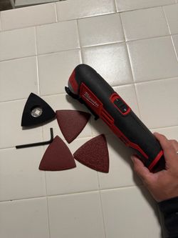 Milwaukee Multitool
