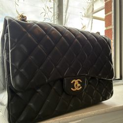 Chanel Handbag Classic