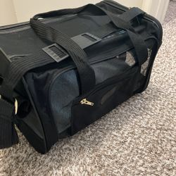 Delta Airlines Soft Sided Cat Carrier