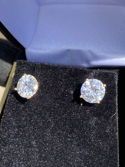 14K Yellow Gold VS2 4.44 Carat VVS Lab Diamond Stud Earrings