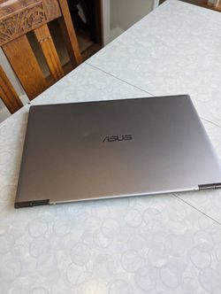 ASUS Zenbook Flip 15.6" 2-in-1 Touchscreen Laptop / Tablet