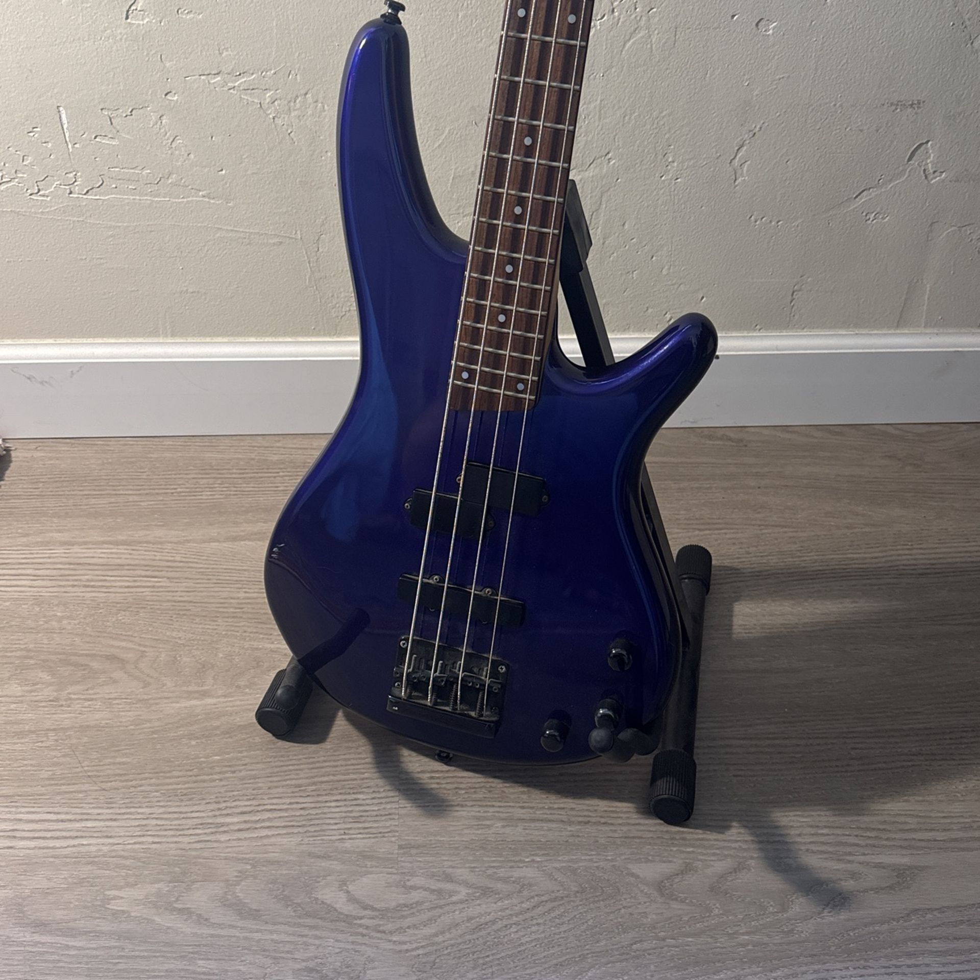 SR 400 Ibanez Electric Bass Guitar