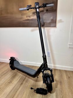 NIU - KQi 100P Foldable Electric Kick Scooter w/ 22 mi Max Range & 18 mph Max Speed
