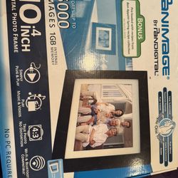 Digital Photo Frame - New 