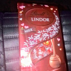 LINDOR MILK CHOCOLATE (SEALED)
