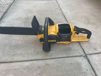 DEWALT FLEXVOLT 60V Chainsaw (Tool Only) – Great Condition