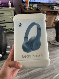 Beats Solo 4
