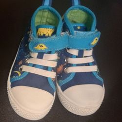 Size 5 Boys Shoes 💙 (1 year old)