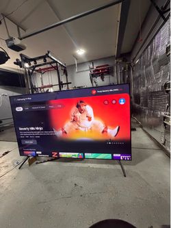 Samsung 82” Large Screen Smart TV