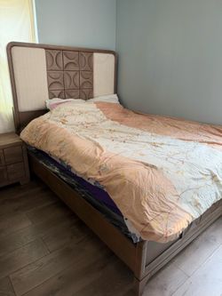 Queen Bed