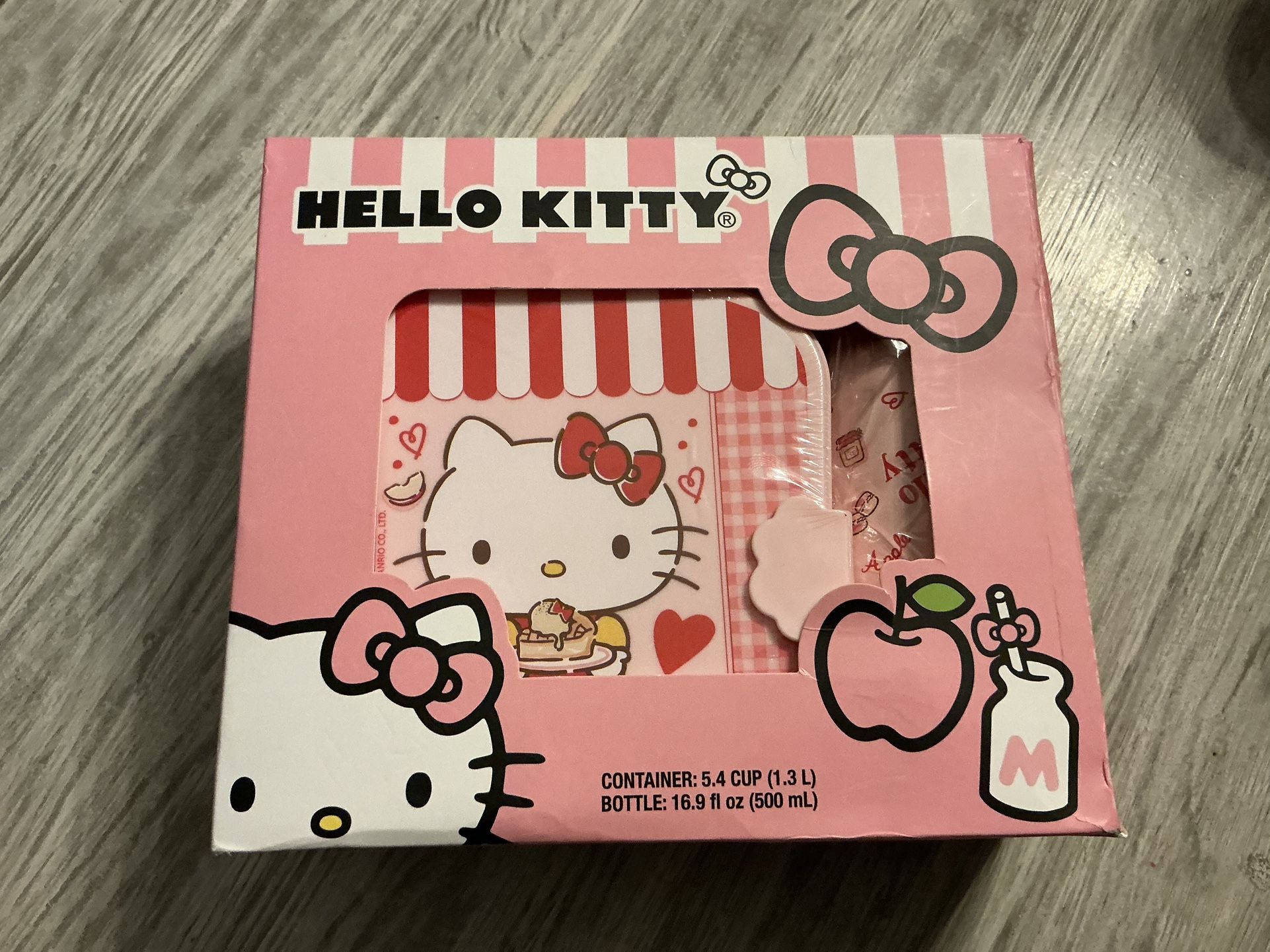 Hello Kitty Lunchbox