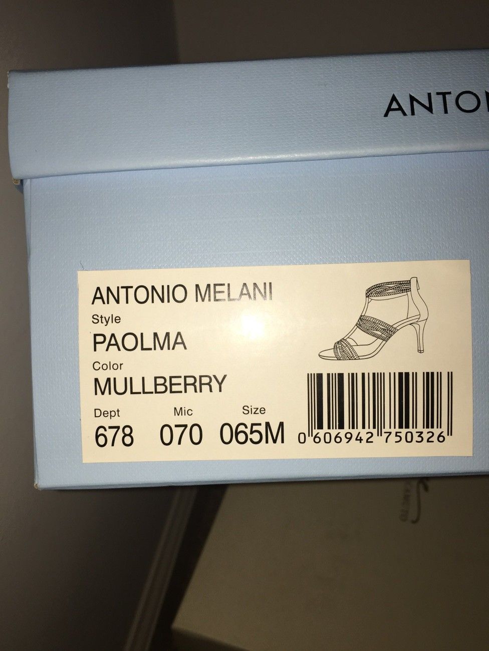 Size 6.5 Mulberry Antonio Melani Vero Cuoio Heeled Sandals.