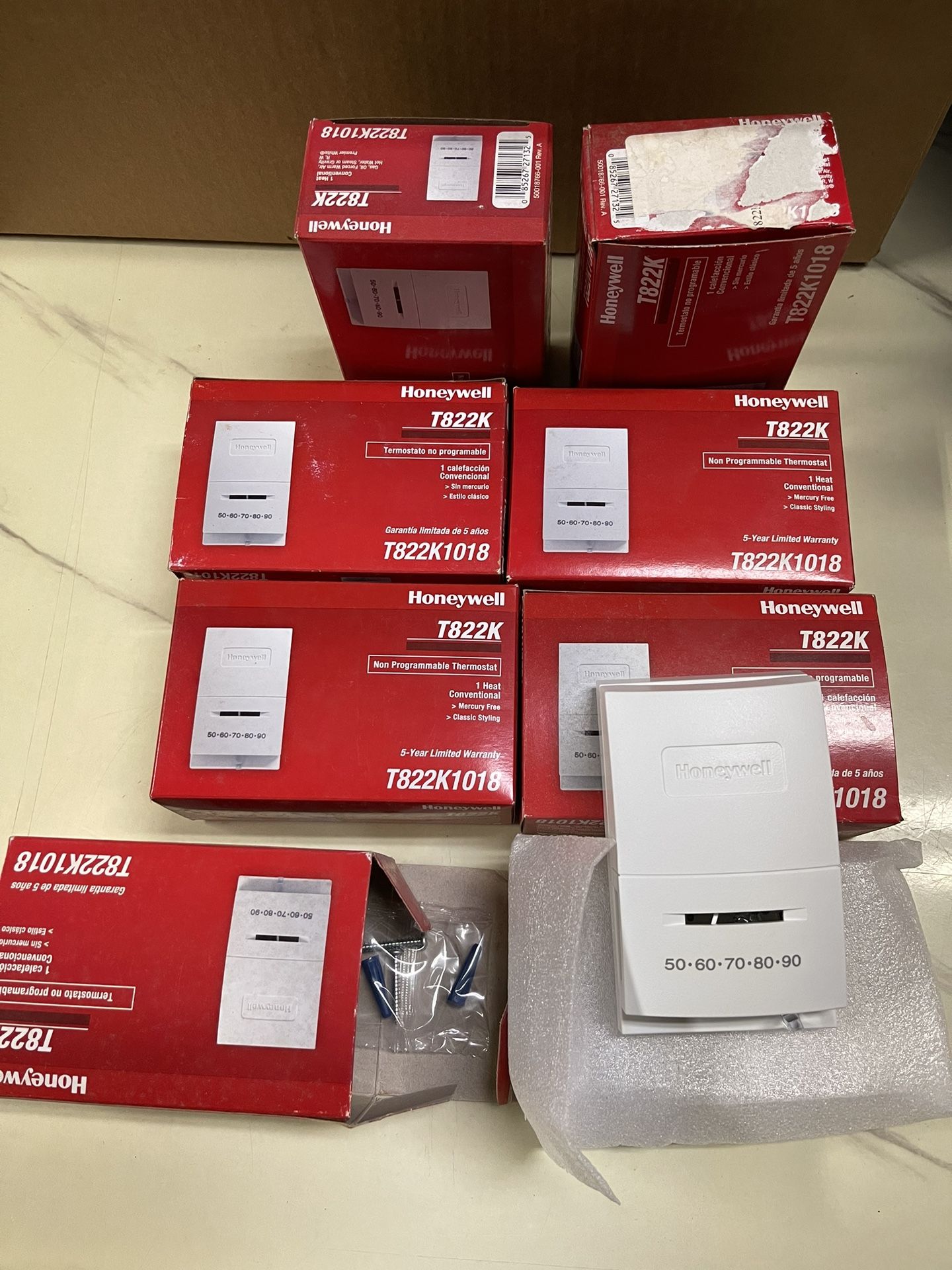 Honeywell Thermostats T822K1018