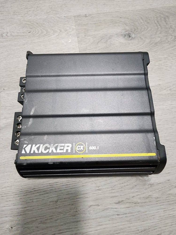 Kicker Amp