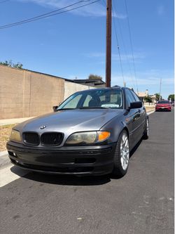 BMW 328i