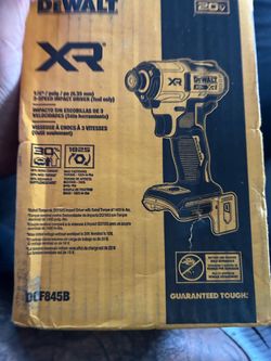 Dealt xr 20v