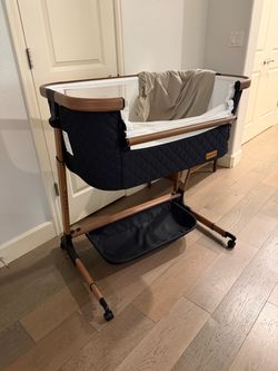 ANGELBLISS Electric Baby Bassinet