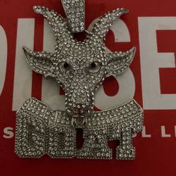 Diamond Pendant (Moissanite)