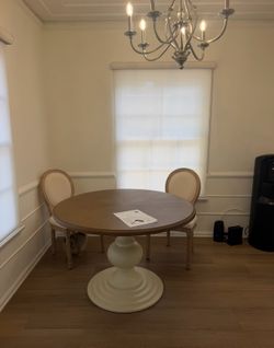 Wayfair Round Dining table for 4