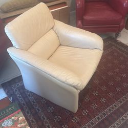 Off White Leather Lounge Chair With Ottoman 