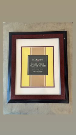 SOLID WOOD WALNUT FINISH 11" X 14" FULL FRAME 8" X 10" WITH MAT