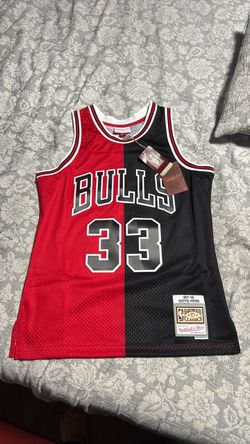 Mitchell & Ness Scottie Pippen Bulls Split Jersey