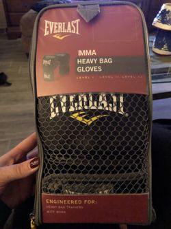 EVERLAST MMA HEAVY BAG GLOVES