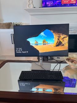 Dell Ultrasharp Monitor with Stand