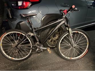 Specialized S-Works FSR Mountain Bike