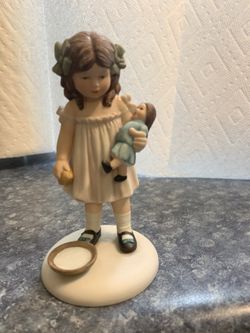 American Heritage Porcelain 4 3/4” High 2 1/2” Wide