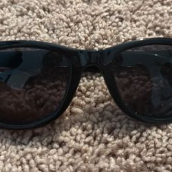 Black Sunglasses 