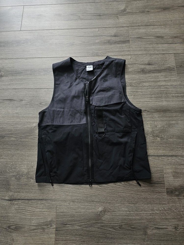 Nike Sportswear Tech Pack Vest Mens Size Small