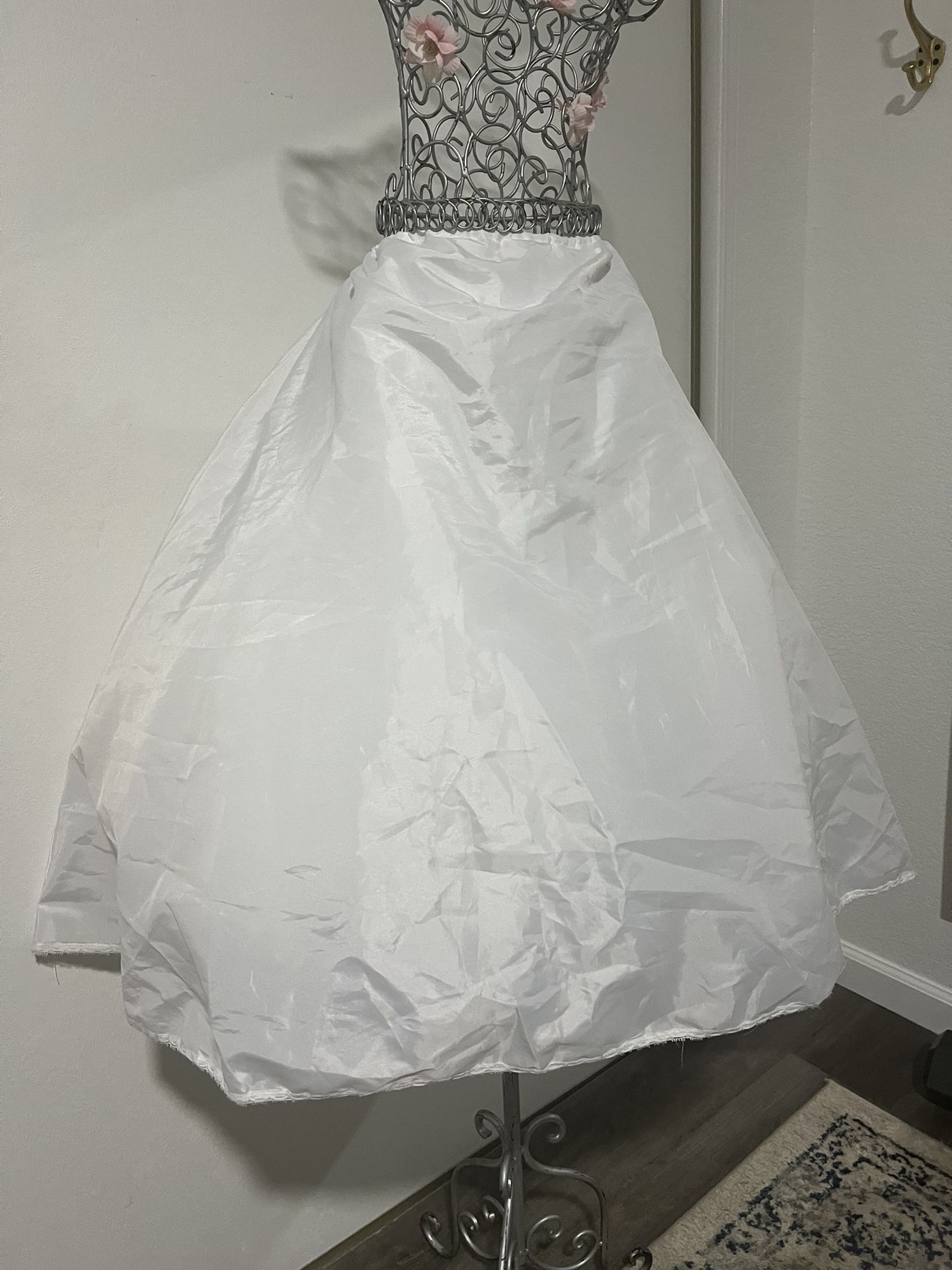 Crinoline Skirt Underskirt Womens Size S/m  26”
