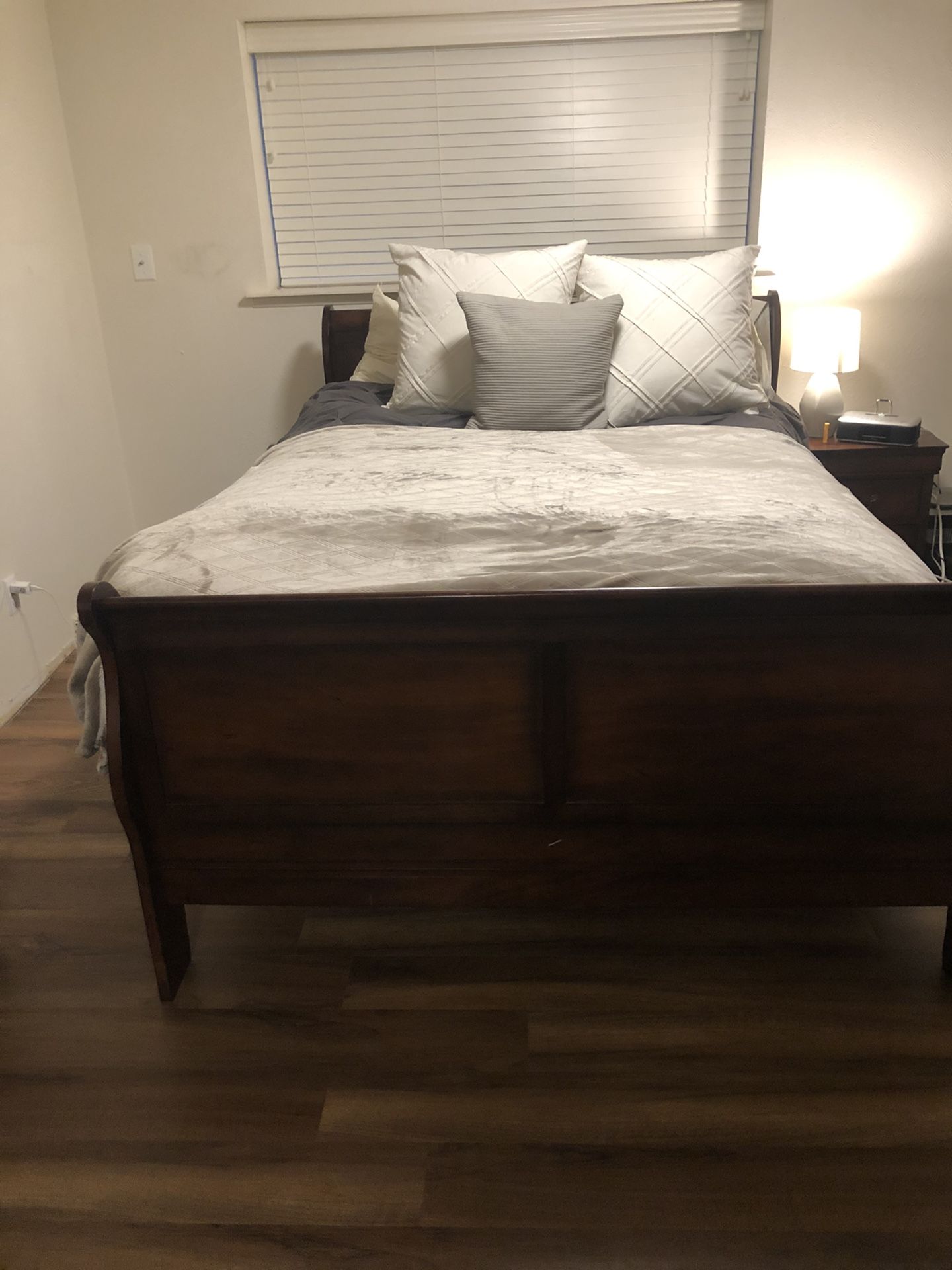 Dark Brown Queen Bedroom Set ( mattress not included)