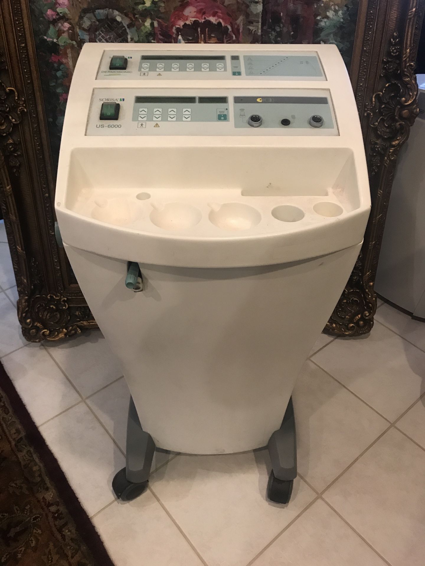 Sorisa US-6000 dermosonic cellulite Treatment machine